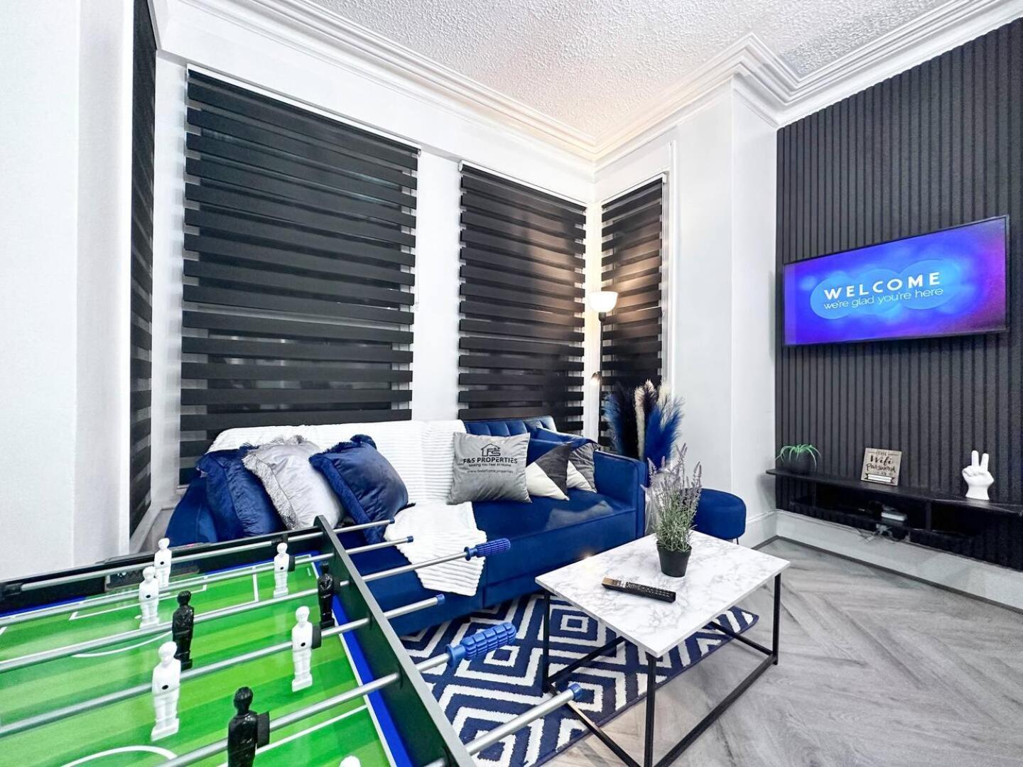 Swanky Seaside Sanctuary W Foozeball - Southend エクステリア 写真